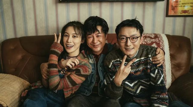 揭秘剧组演员幕后生活的魅力与挑战，探索幕后生活的精彩与挑战之旅